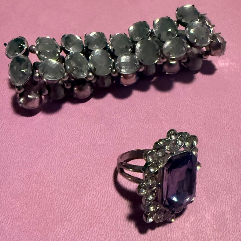 ✨💎 Glam Statement Ring (Size 7) + Crystal Stretch Bracelet Bundle 💎✨